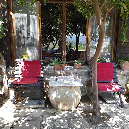 Hotel Nasho Vruho เบราท ภายนอก รูปภาพ