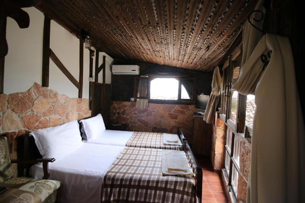 Hotel Nasho Vruho เบราท ภายนอก รูปภาพ